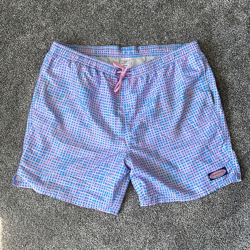 Vineyard Vines mens swimsuit